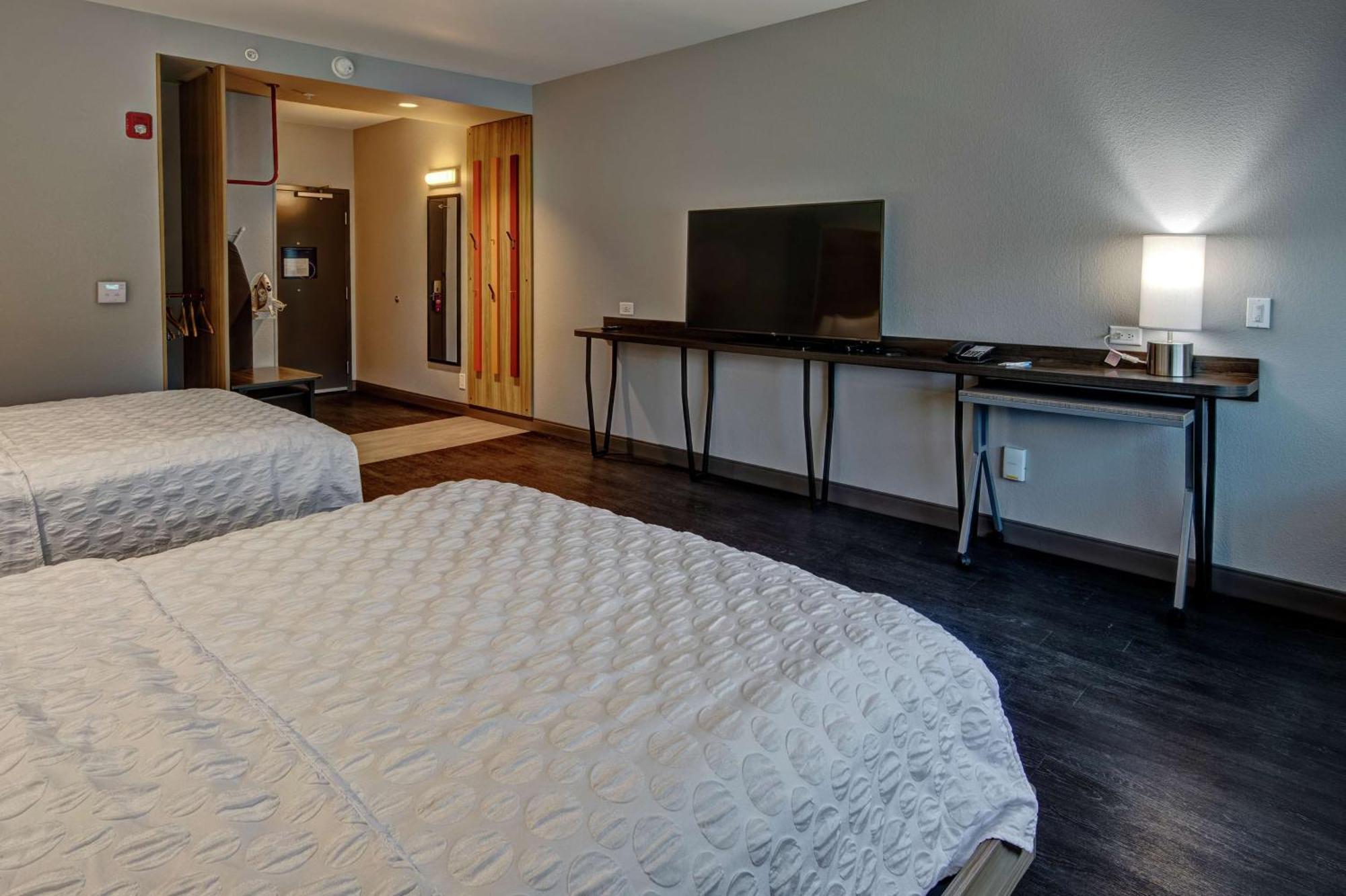 Tru By Hilton Roanoke Hollins Hotel Eksteriør billede