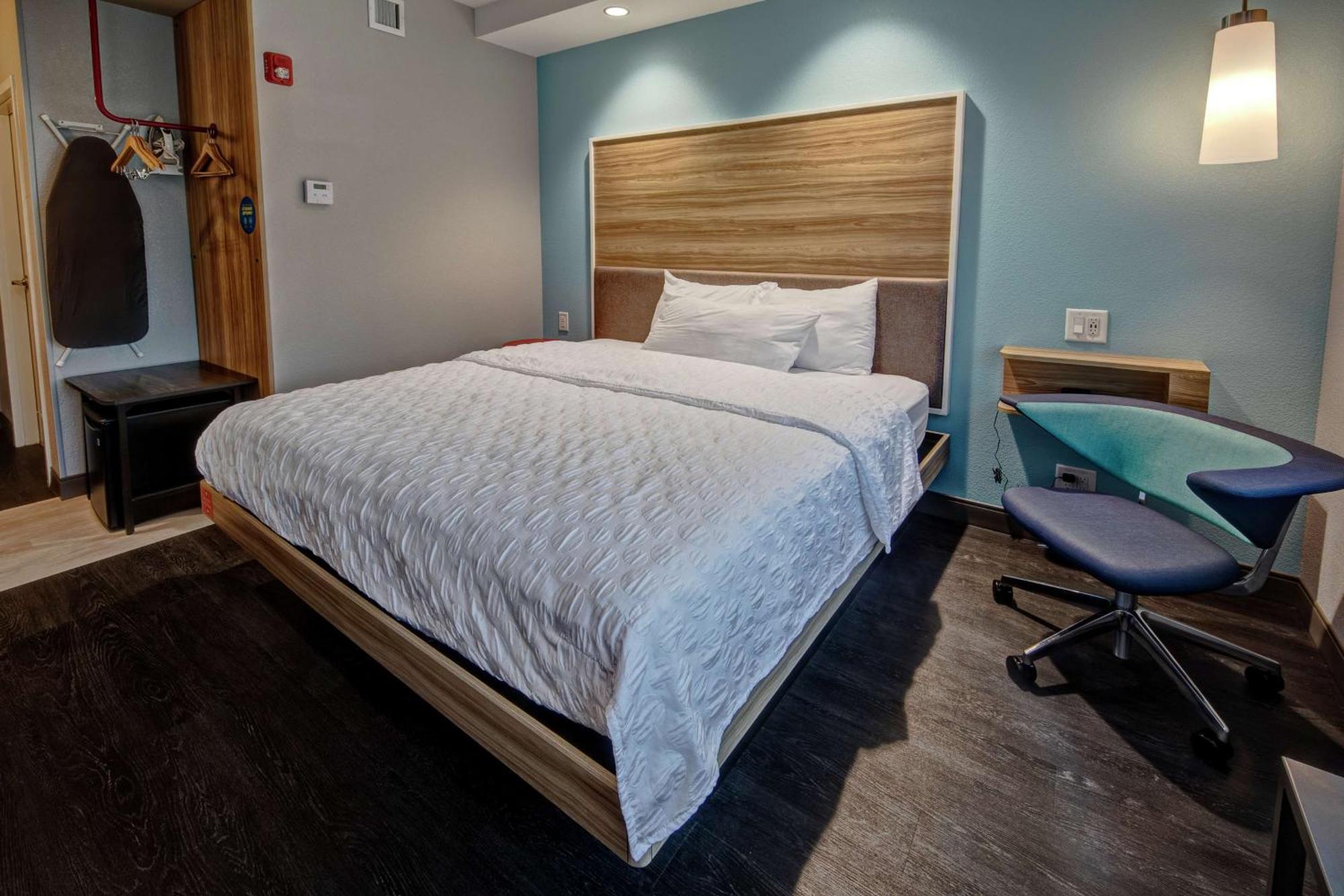 Tru By Hilton Roanoke Hollins Hotel Eksteriør billede
